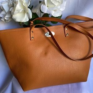 ***SALE**** BCBG Tan Tote with Twist Lock